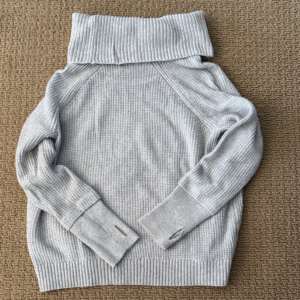Market & Spruce Light Gray Cowl Neck Sweater